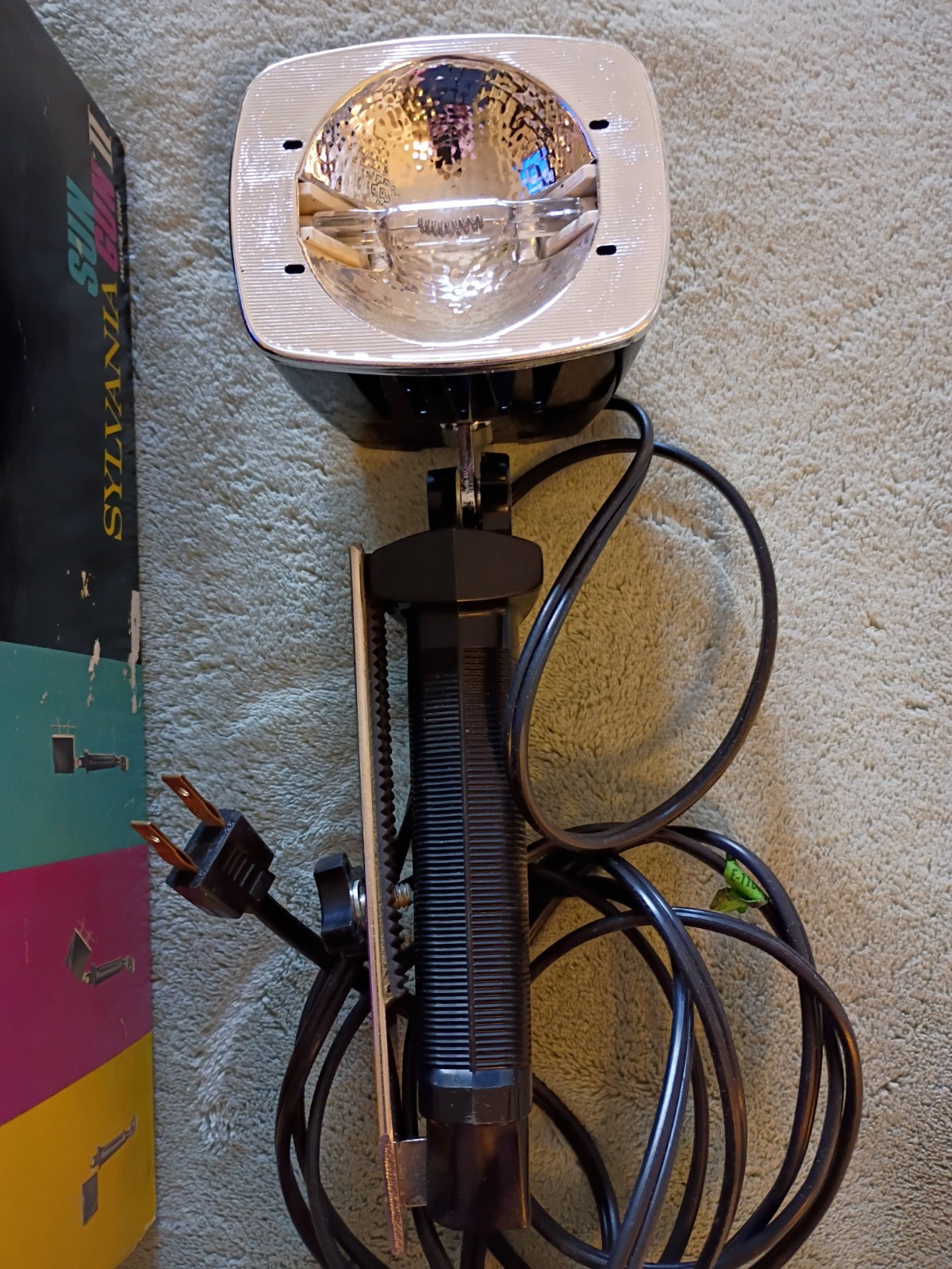 Vintage Sylvania Sun Gun II SG-55 Movie Light Tested Works Box Manual USA