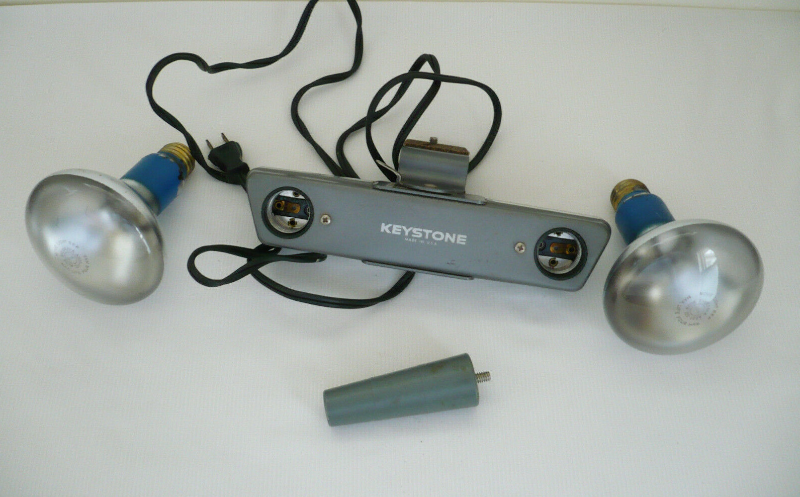 Vintage Keystone Twin Bulb Movie Light – #E23714 Works