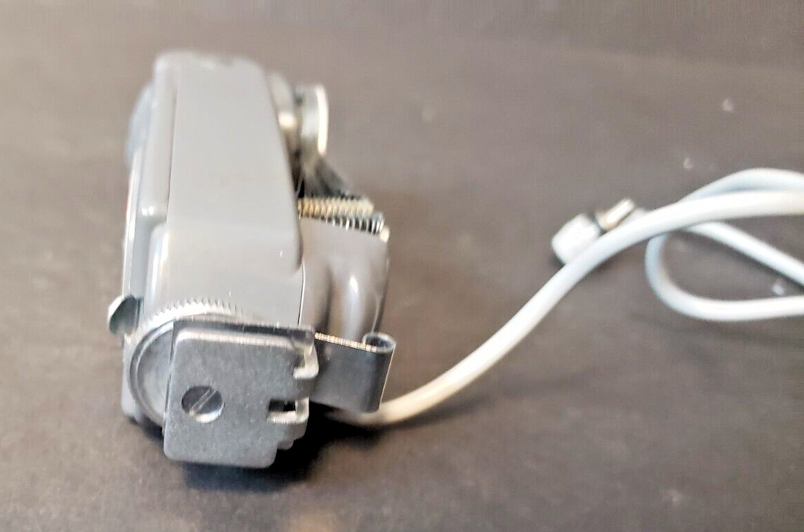 Honeywell Tilt-A-Mite Camera Collapsible Fan Style Flash Unit & Case Japan VTG