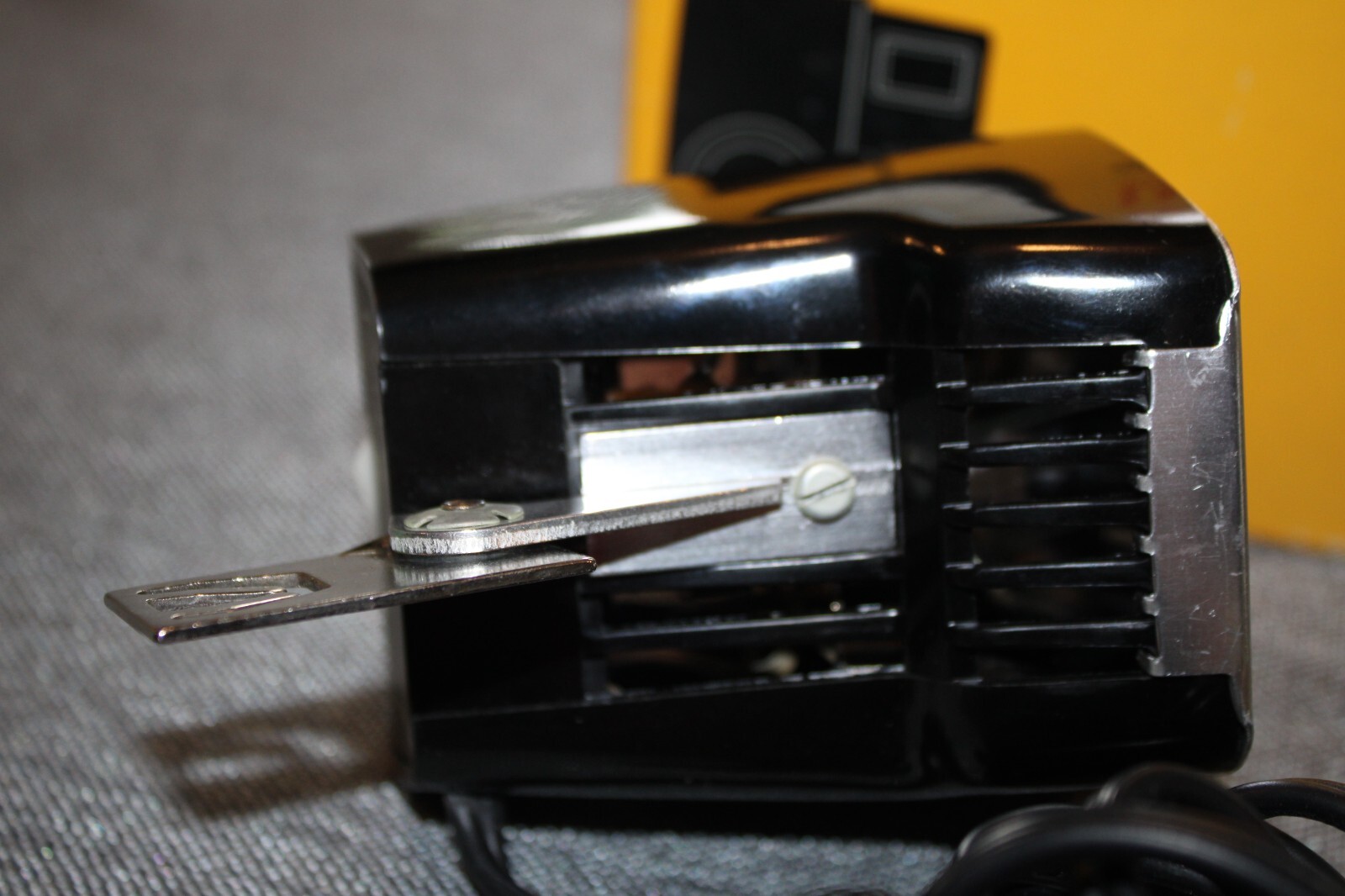Vintage Kodak Instamatic Movie Light Model 2 No. D376 – w/ Original Box – Tested