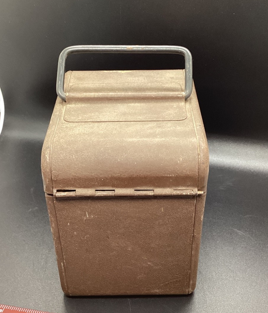 Vtg Simonson Metal Products Co. 8mm Film Reel Metal Storage Box 5.5″x4.25″x5.75″