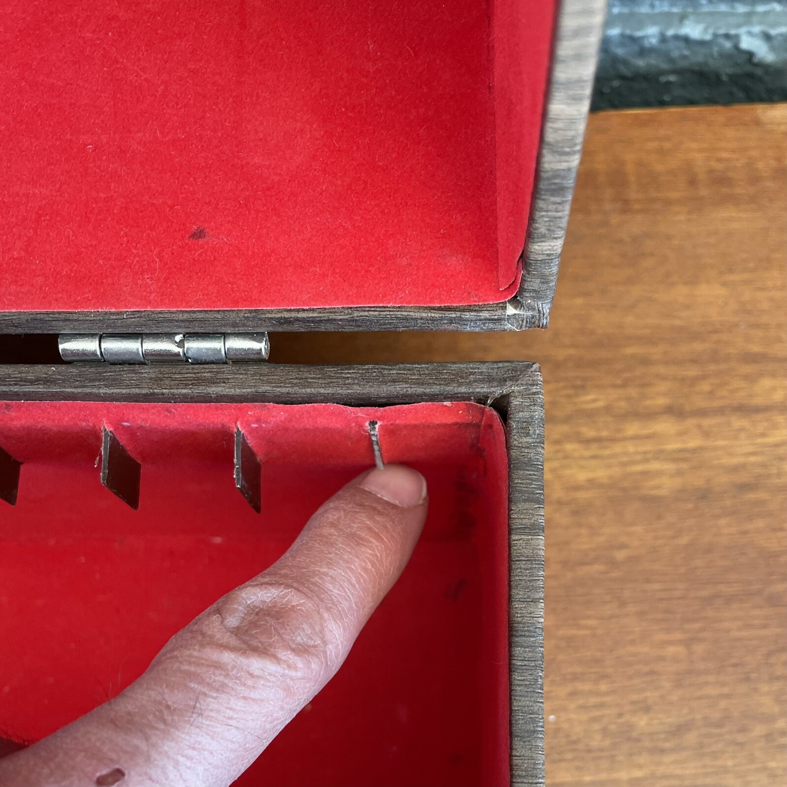 8mm Vintage Film Case Faux Wood Finish Red Felt Holds 12 Seven Inch Reels