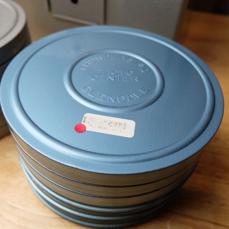 Vintage Brumberger Metal 8mm Film Case w/ 12 Empty 5″ Diameter Reels