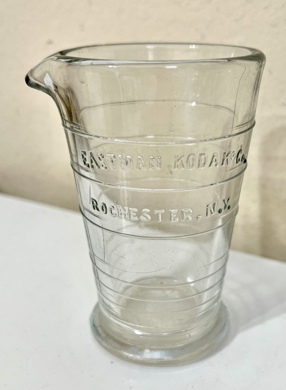 Vintage Eastman Kodak ConPhotographic 4 oz Glass Measuring Beaker Rochester NY