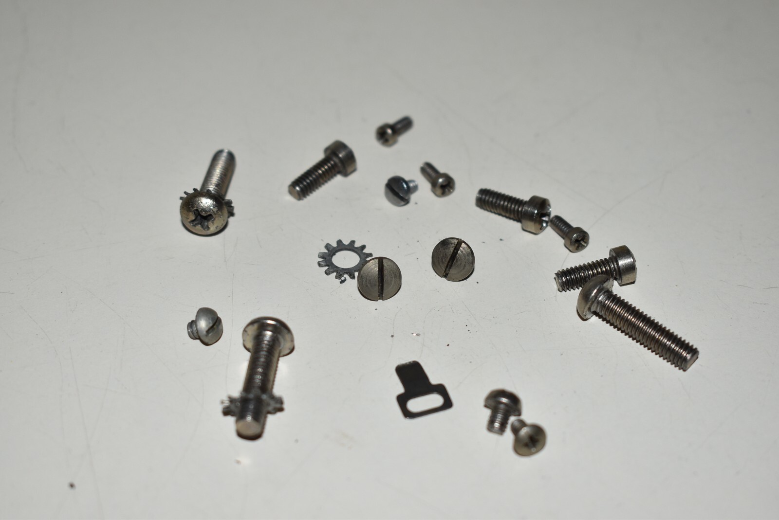 Ampro Futurist 8 Parts: Misc Screws and parts