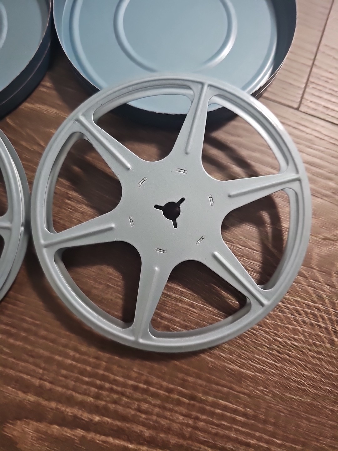 8mm 5″ Matching Silver Metal Reels With Blue Storage Cans