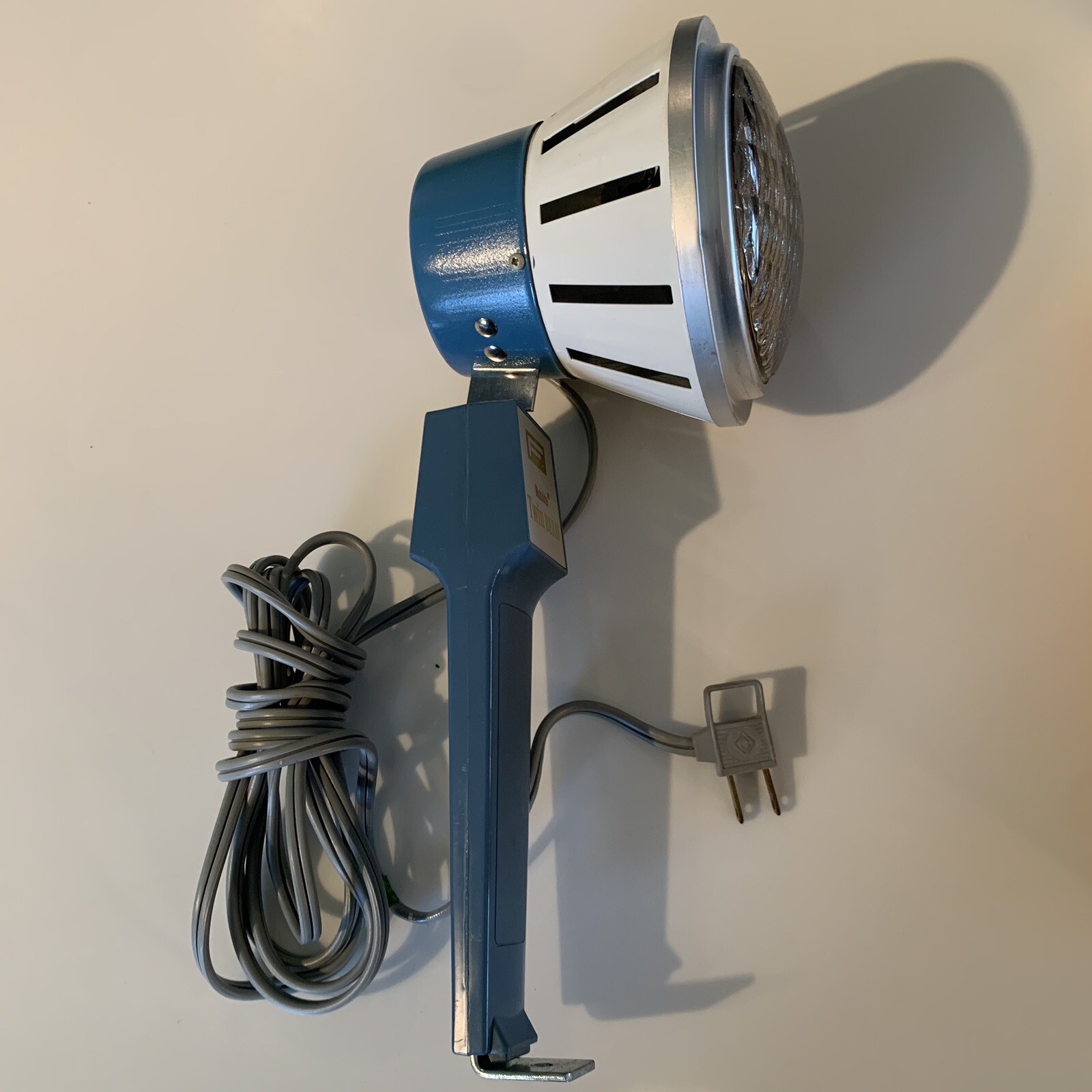 MOBILITE Twin Beam FLOOD/SPOT Light SYLVANIA ZOOM Lamp 3400 K For Home Movies