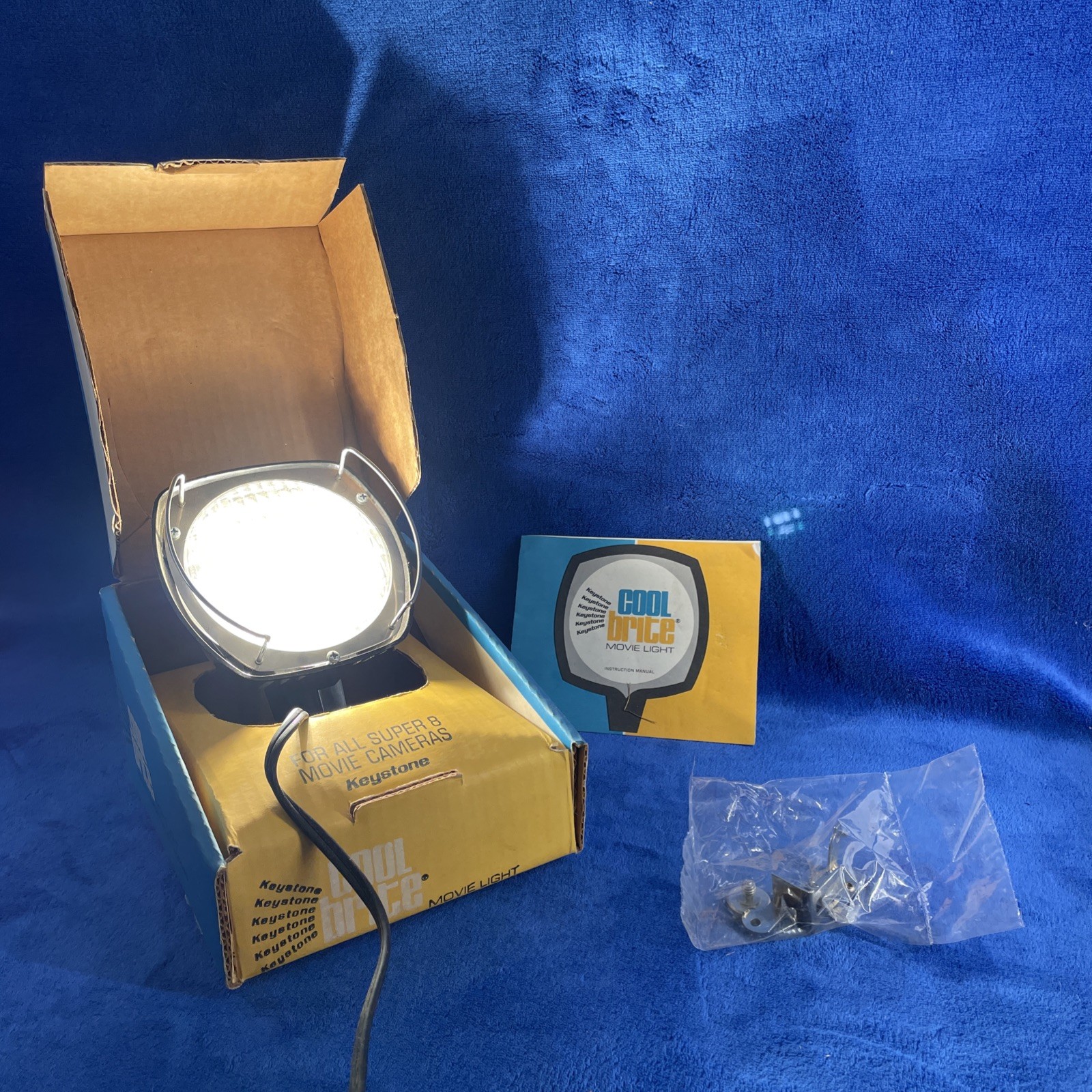 Keystone Cool Brite Super 8 Movie Camera Light in Box Vintage Cinema Bright