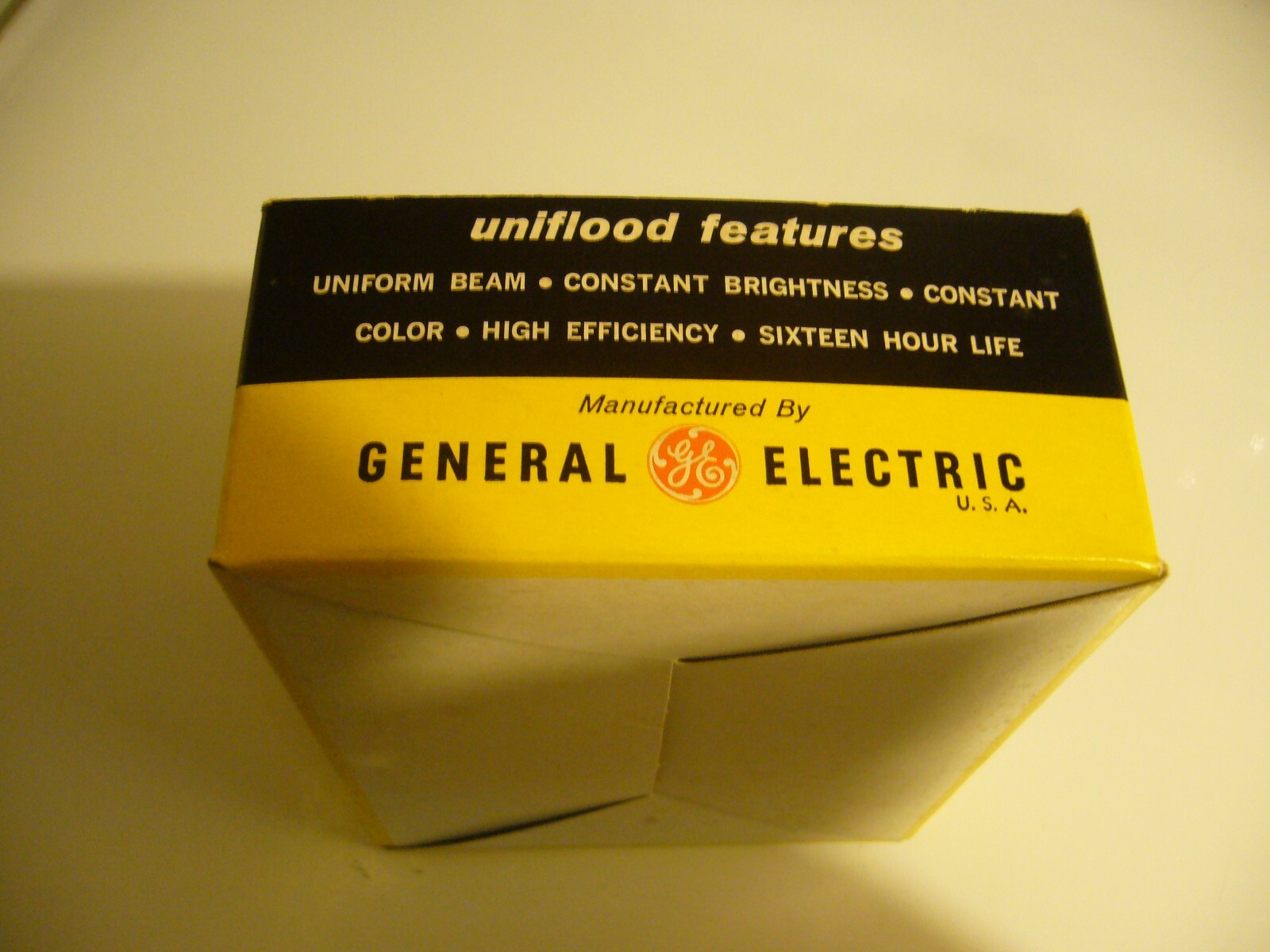 Vintage GE DXK 115-120V Uniflood Sealed Beam Home Movie Lamp