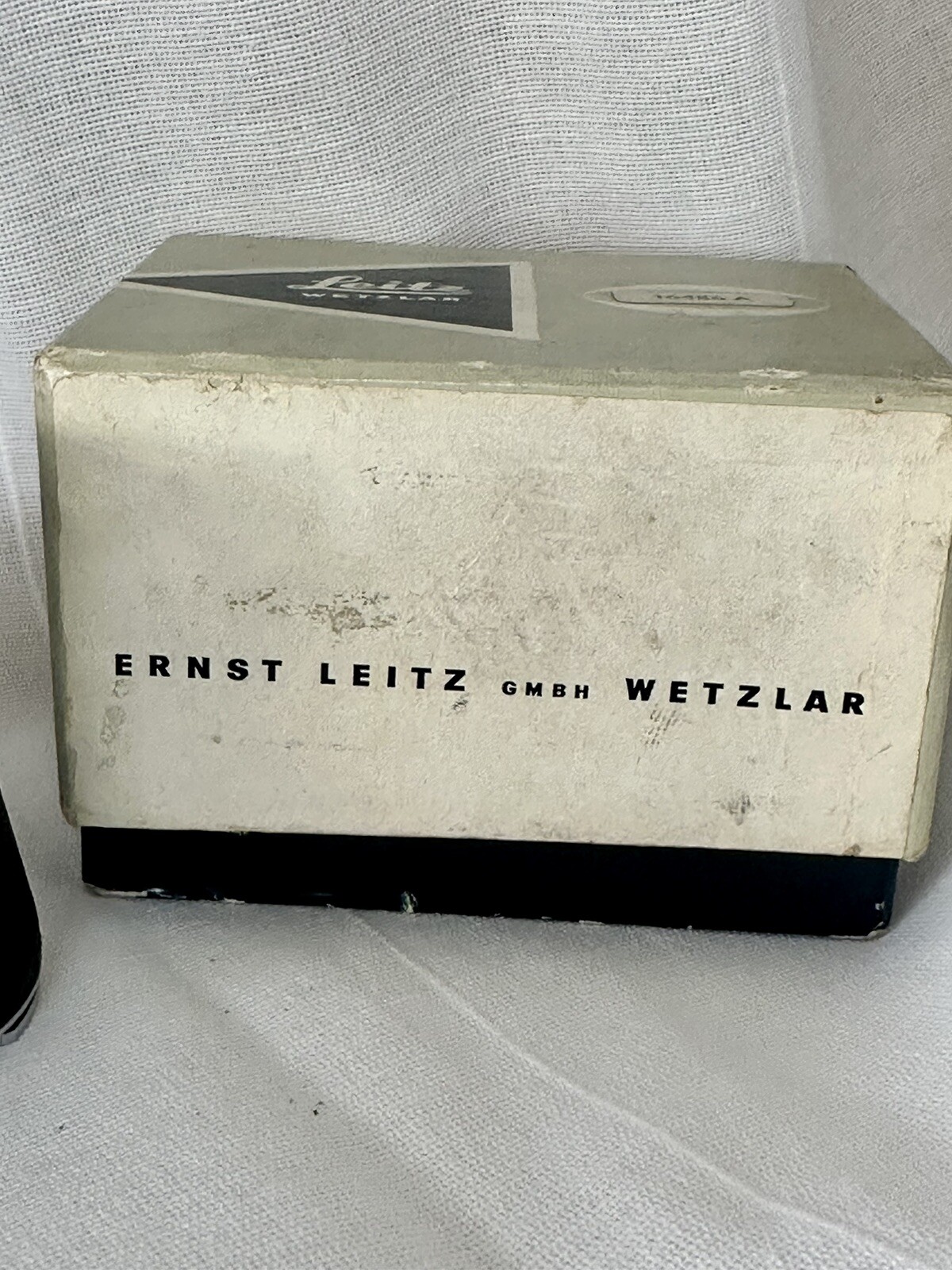 Ernst Leitz Wetzler Leica LVFOO Vertical Magnifier.