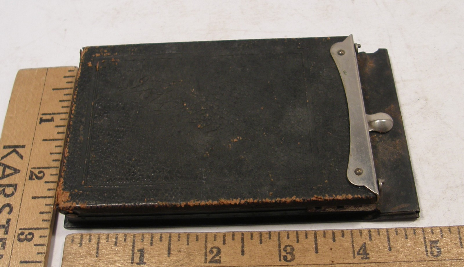 VINTAGE VOIGTLANDER 2 3/4″ BY 4 1/4″ FILM PACK ADAPTER AS-IS