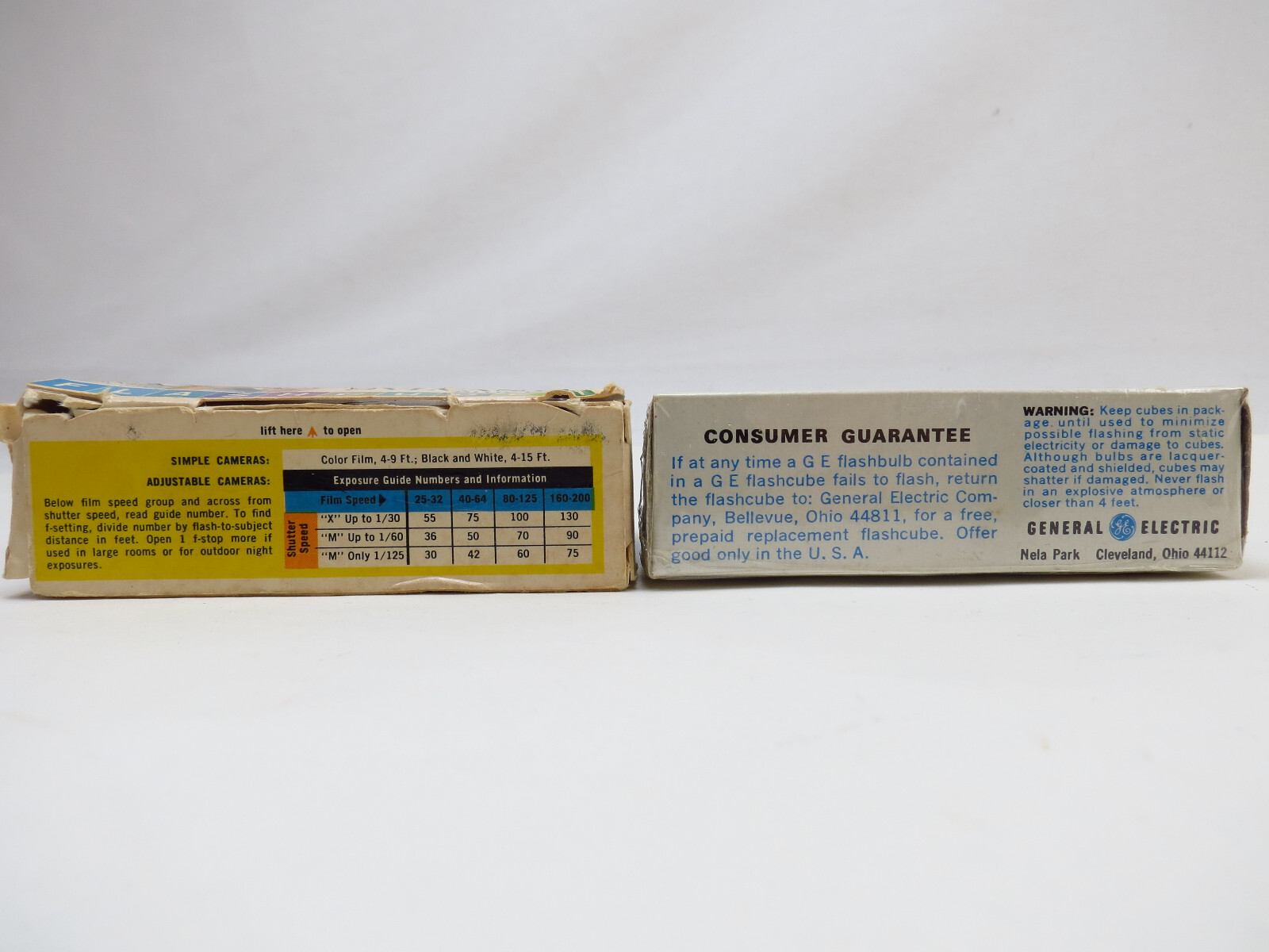 Sylvania Blue Dot & GE Super Cubes Camera Flash Cubes, 6 Cubes for 24 Flashes