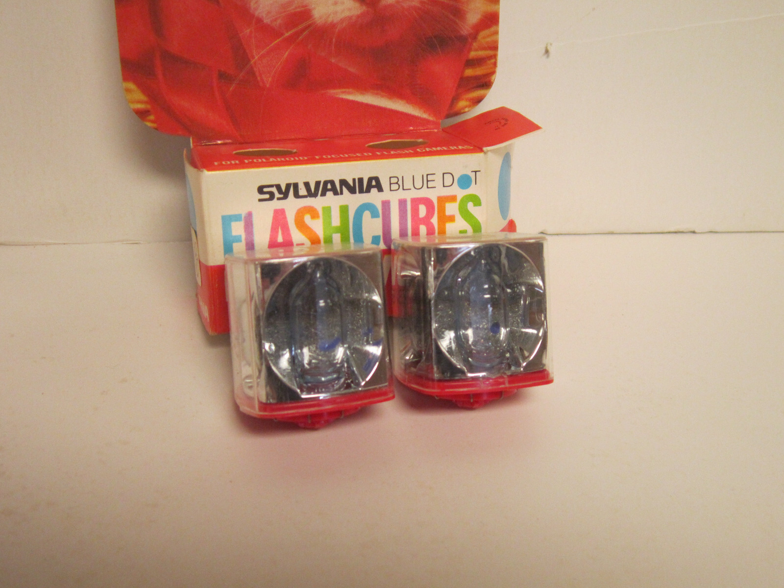 Vintage Lot of 10 boxes Sylvania Blue Dot Flash Cubes Hi-Power Polaroid Cameras