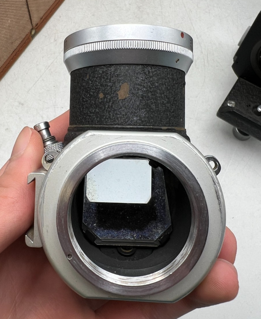 Leitz Leica Visoflex I Focusing Bellows / Mirror Box Finder / Magnifier w/ Case