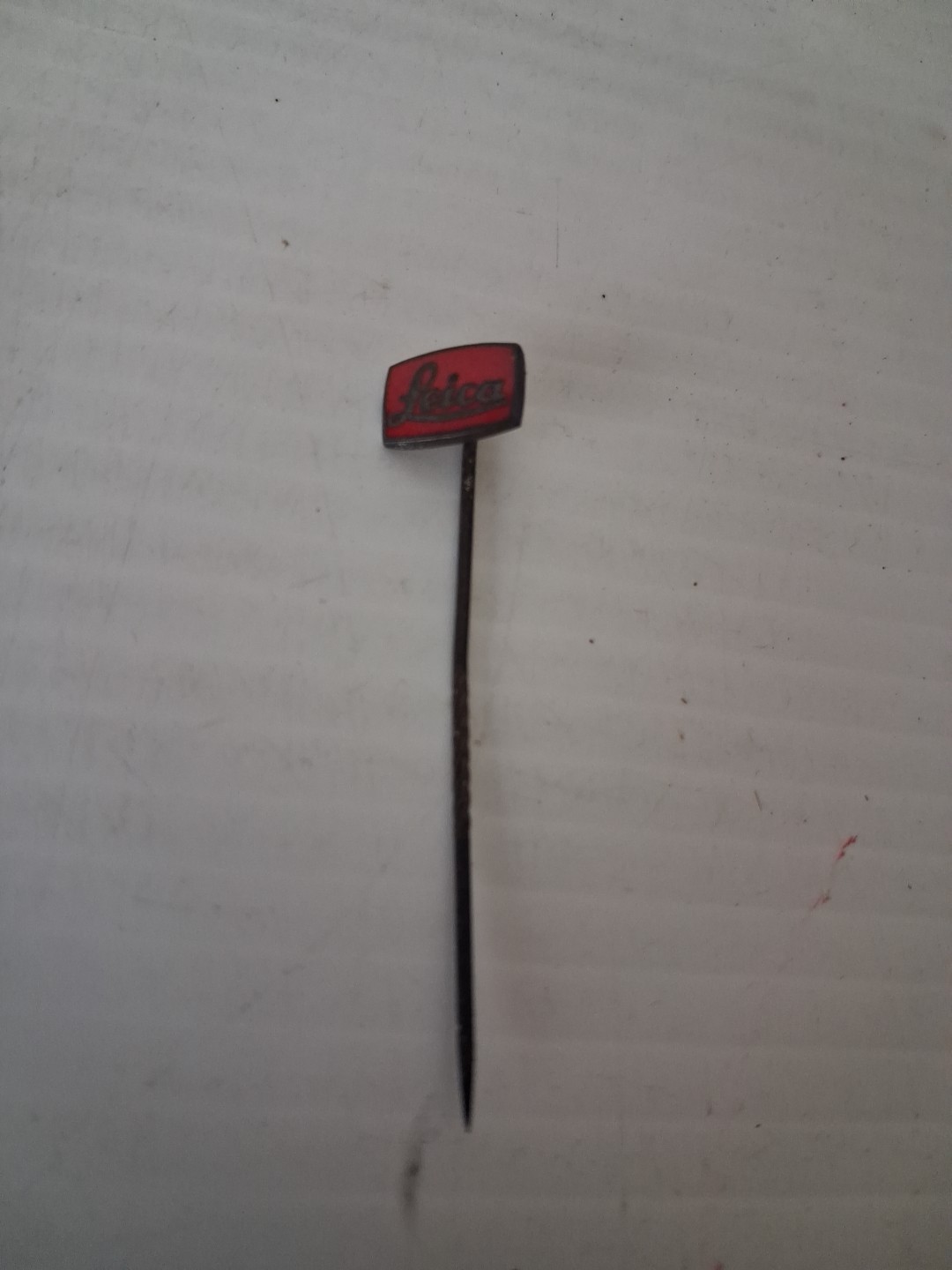 Leica Red Vintage RARE Lapel pin