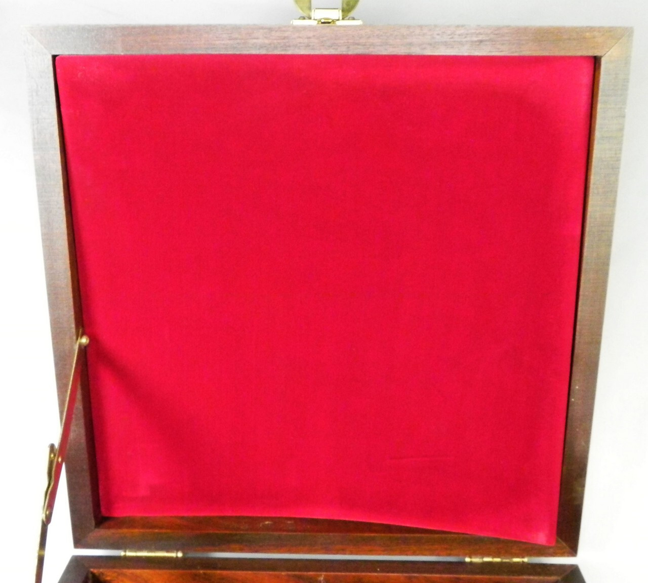Leica Big Wood Presentation Wood Box #1 …………. Very Rare !!