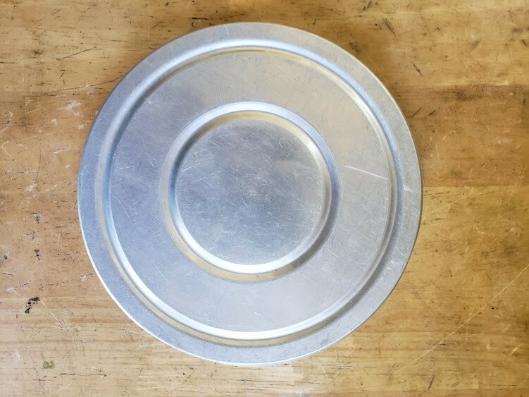 Vintage Empty metal 2 film reels and 3 cans