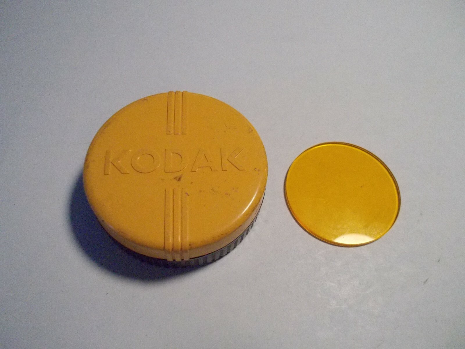 Vintage Kodak Drop In Yellow Filter 40.5mm With Original Case