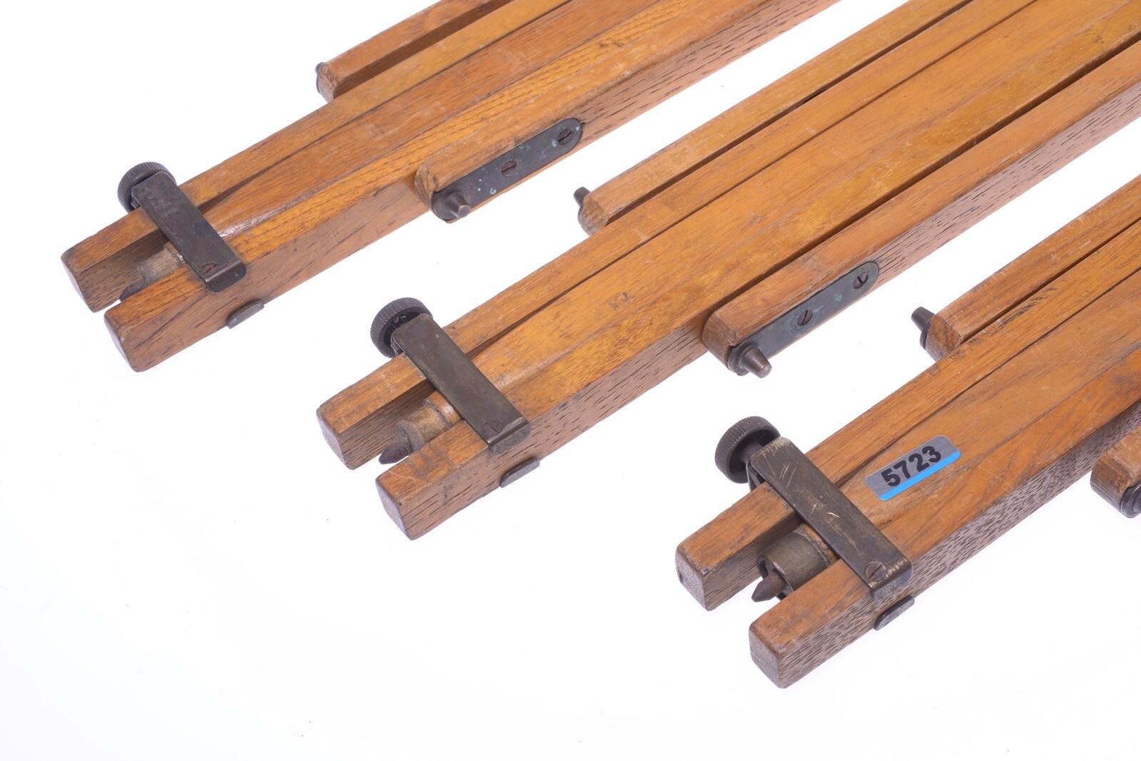 ✅ HOUGHTON ANTIQUE WOOD TRIPOD 141CM, 55.5″ FIELD VIEW CAMERAS