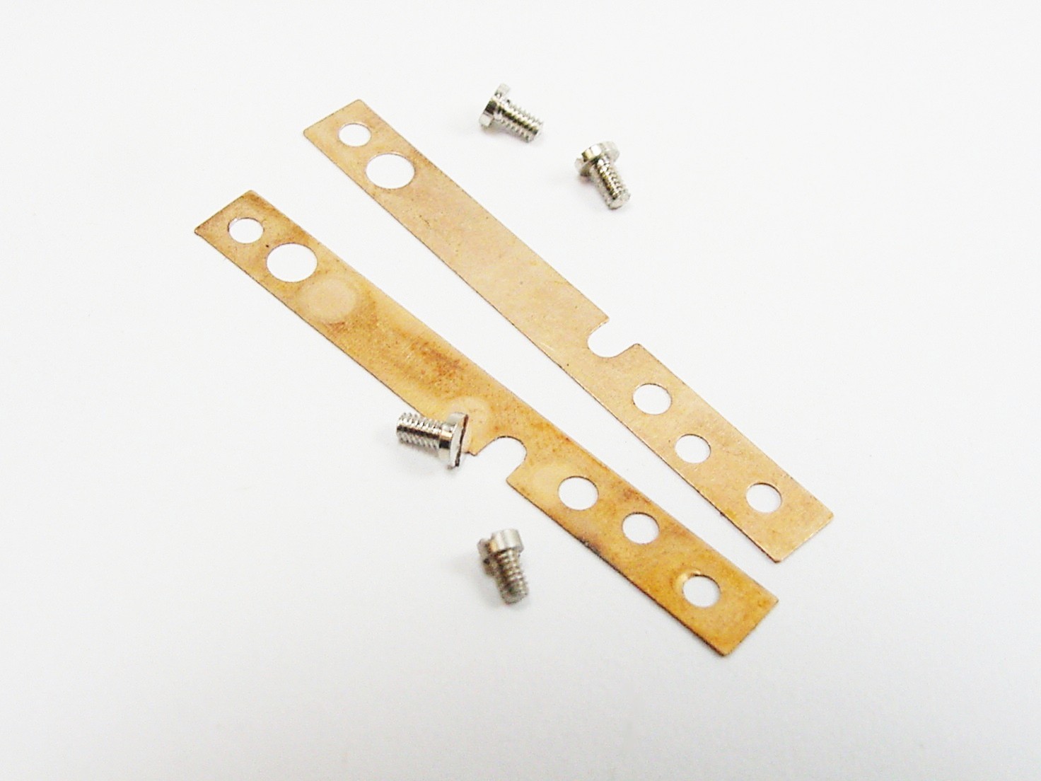 Rollei 35 shutter plate screws and shims | Used | $9.50 | #68 |
