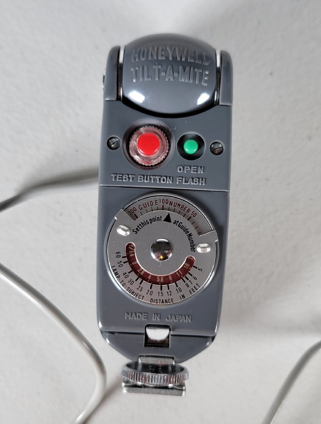 VTG Honeywell Tilt-A-Mite Camera Flash Unit Collapsible Fan Style Japan UNTESTED
