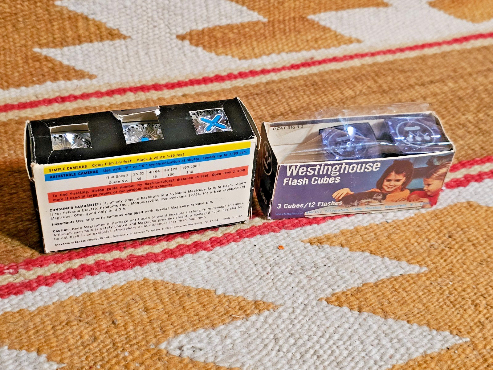 4.25 UNUSED WESTINGHOUSE & SYLVANIA FLASH CUBES for VINTAGE CAMERA 4 NEVER USED
