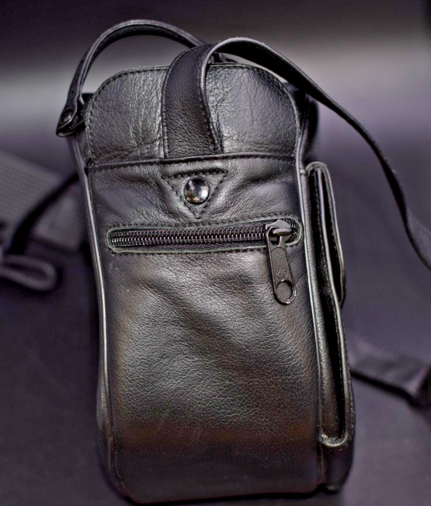 Leica Leitz LEATHER HOLSTER CARRYING CASE for CAMERAS ORIGINAL GENUINE LEICA
