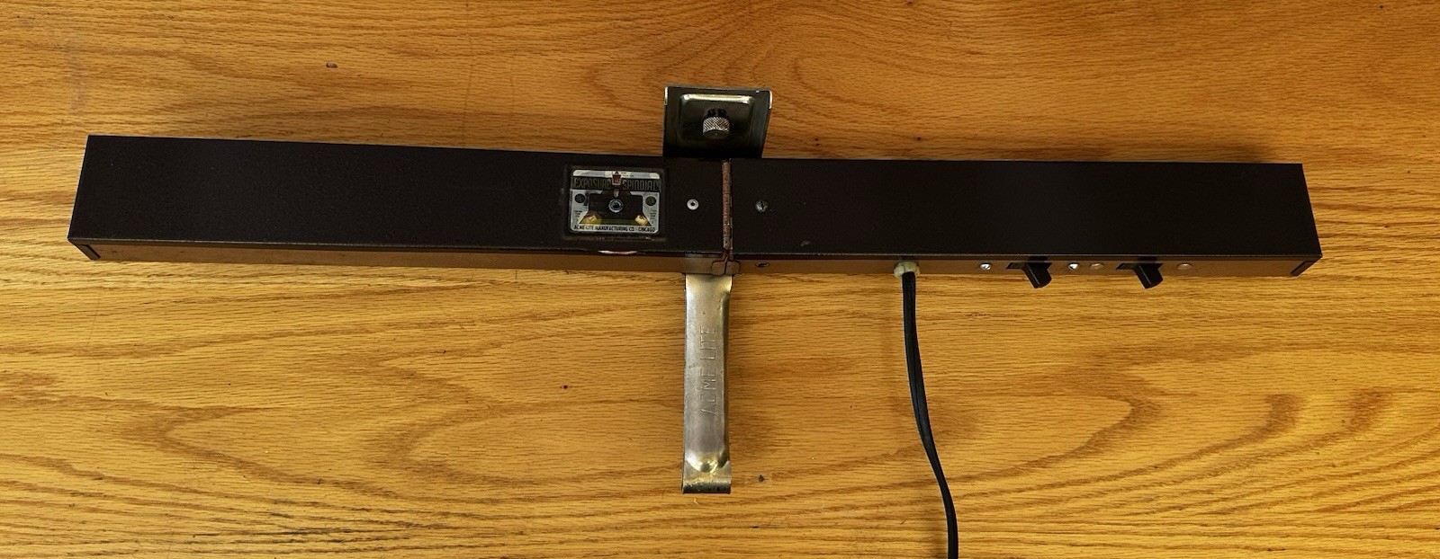 Vintage – Acme “mov-E-lite” Bi-Fold Lamp Bar Chicago Co.