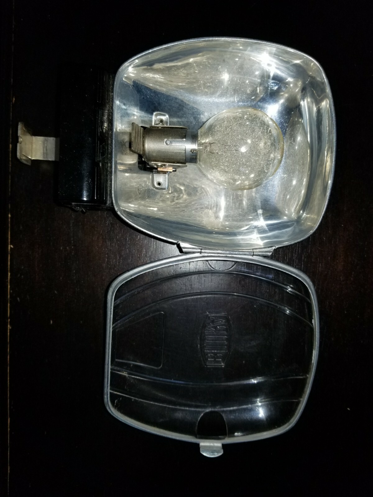 Vintage Bilora Flash bulb attachment Model LUXA / LLXA