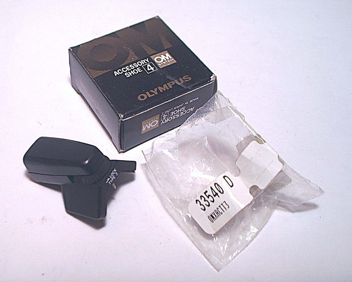 OLYMPUS OM SYSTEM ACCESSORY SHOE No. 4 – NOS / UNUSED CLEAN IN OB
