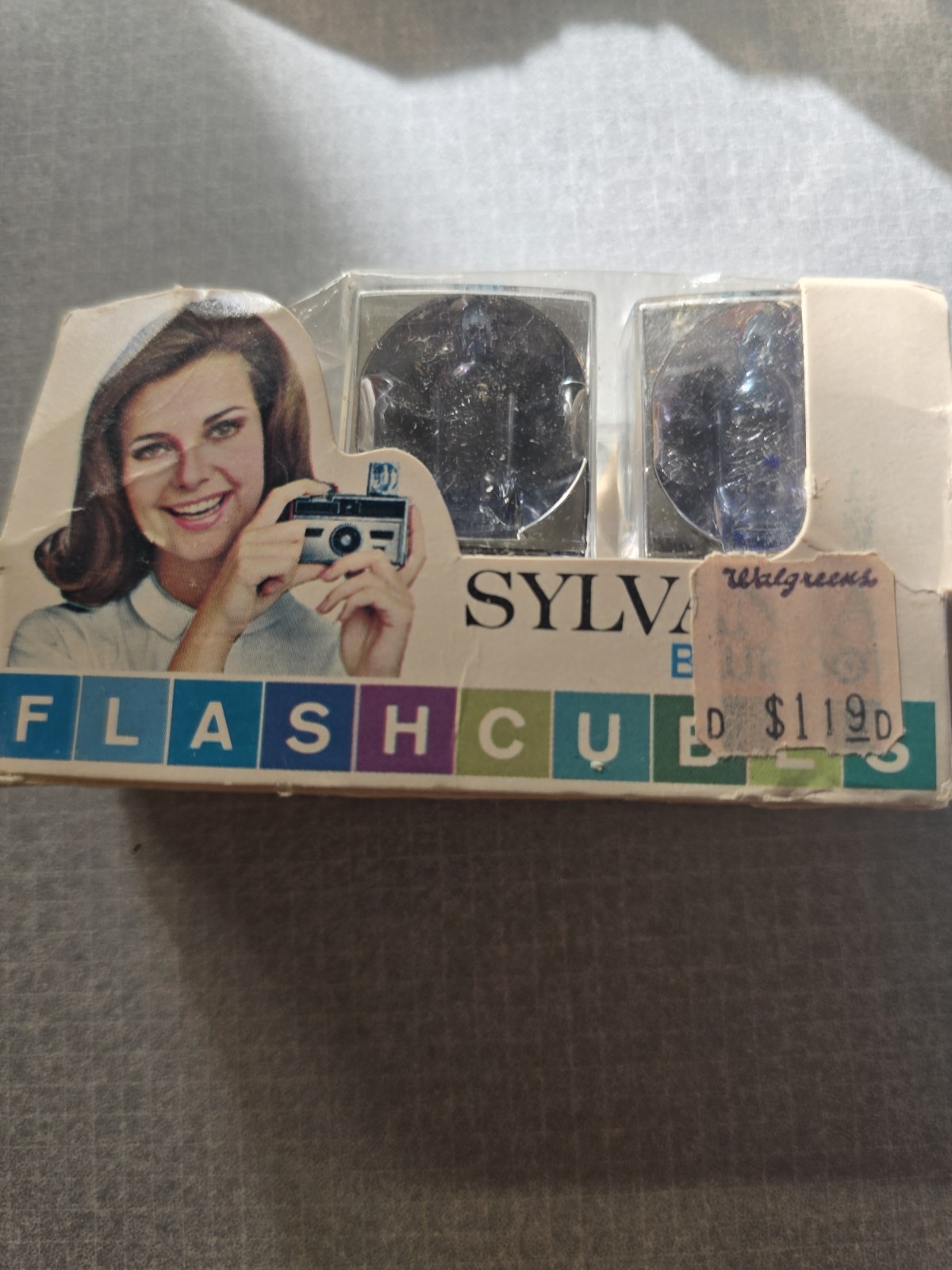 Sylvania Blue Dot camera 5 New Flash Cubes 20 Total Flashes Vintage