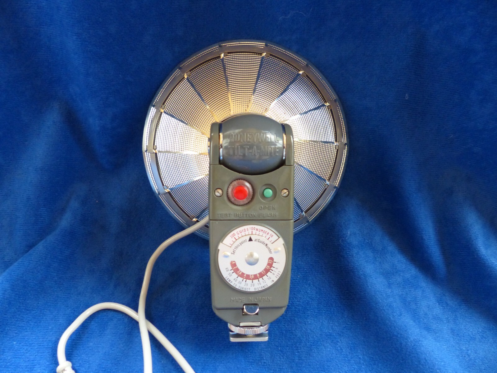 Vintage Honeywell Tilt-A-Mite Flash Unit with original box, case, instructions