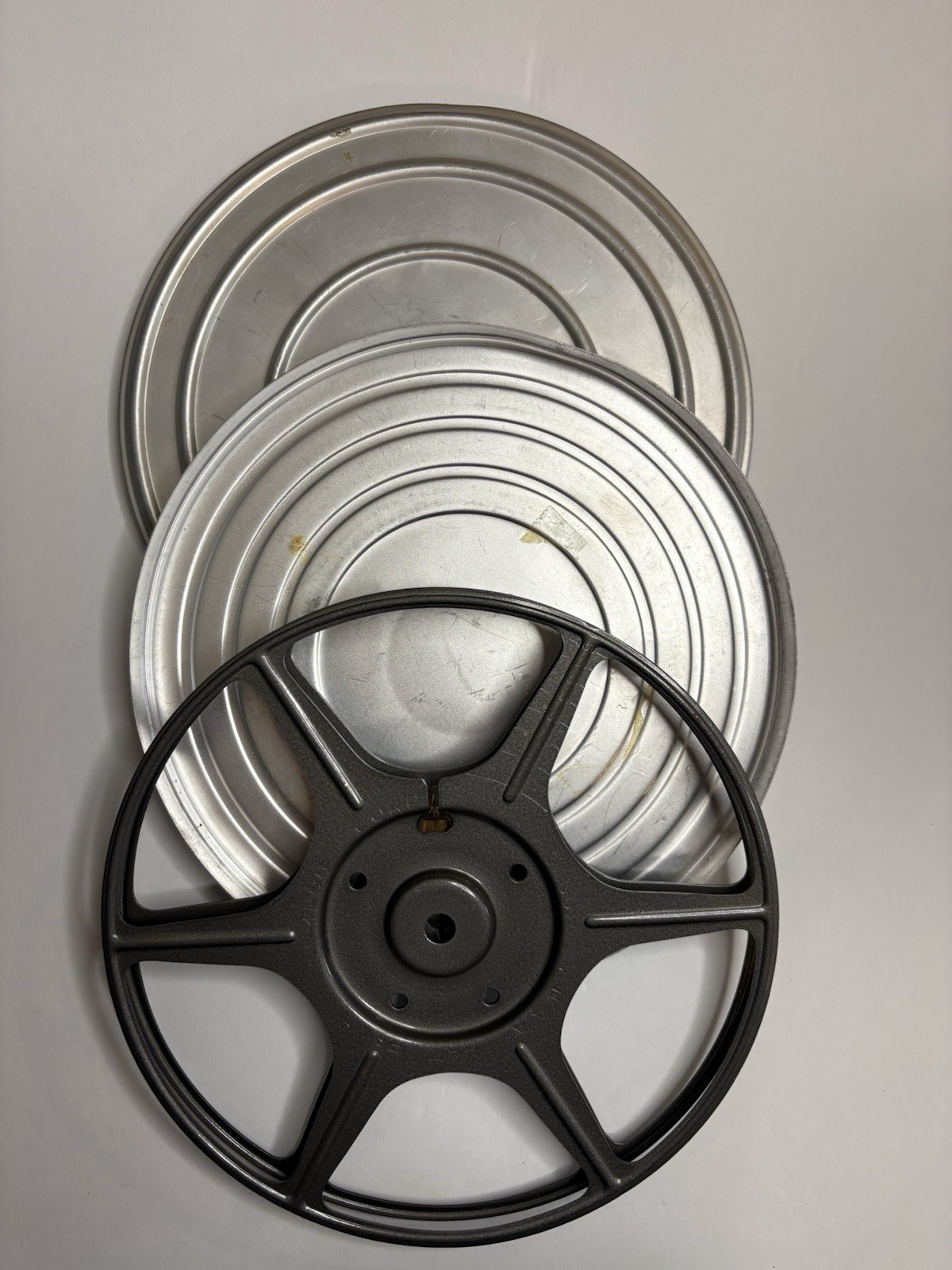 Vintage 8mm Reels And Storage Containers Empty Compco Set Of 2