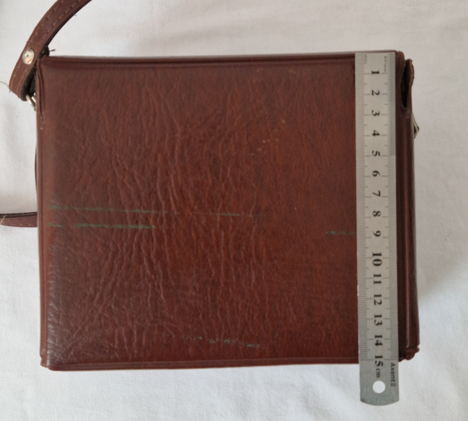 Vintage Soviet Camera Flash “Chaika” USSR 1970s – Fully Working / Leather Case