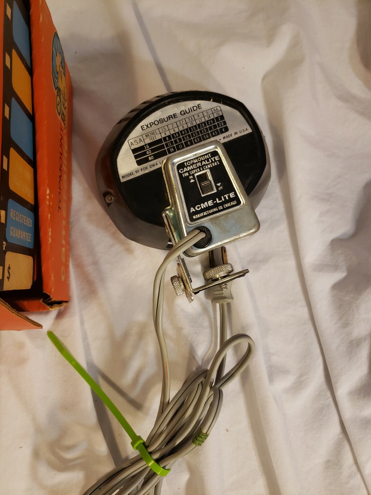 Vintage Acme-Lite Cameralite by GE Top Mount light for Super 8 Cameras *Free S&H