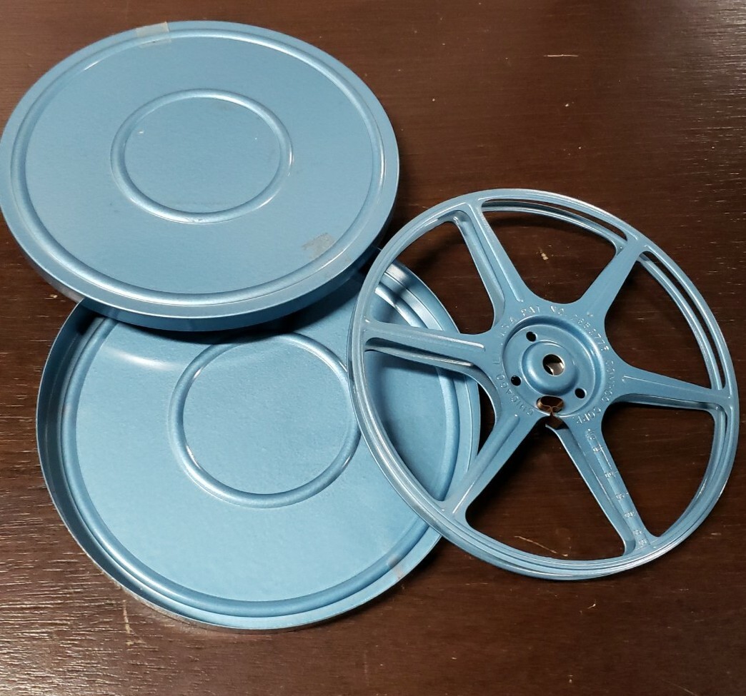 Lot of 2 Vintage 5.25″ Super 8 & 6″ Compco Metal 8mm Film Reels w Canisters