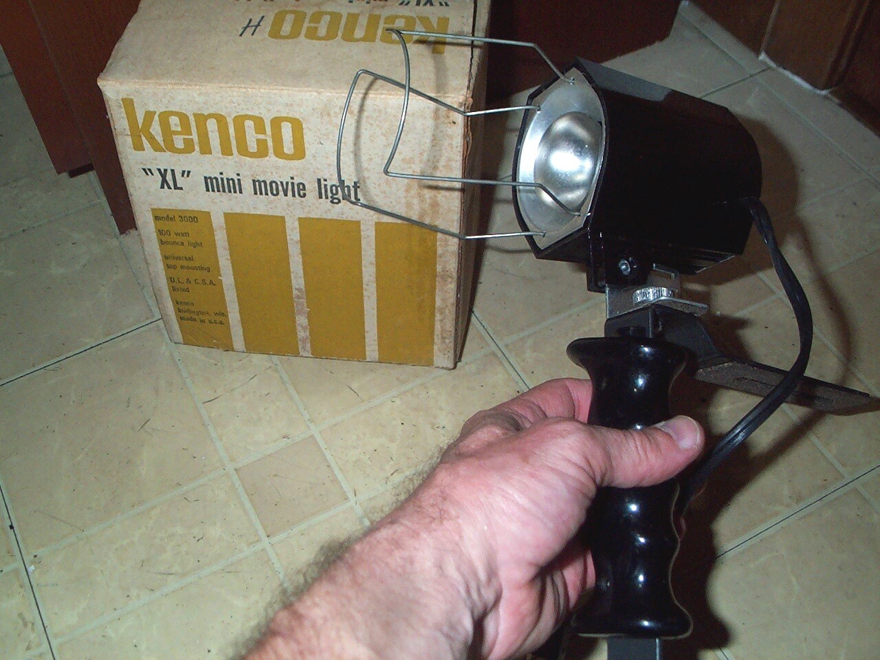 MOVIE LIGHT Vintage KENCO XL Model 3000 Hand Grip Original Box Super 8mm Film