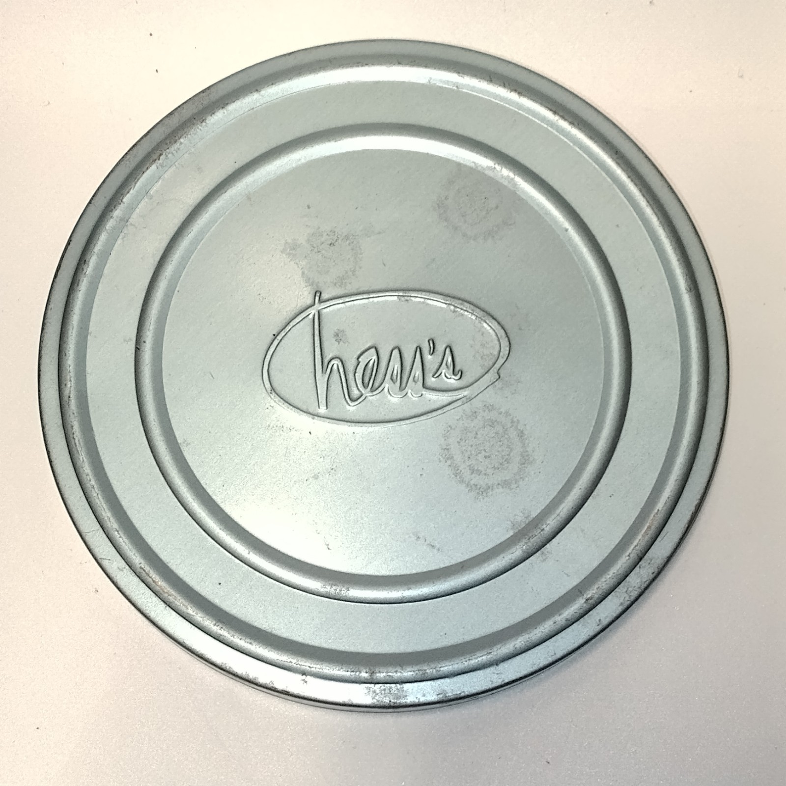 Vtg Hess’s Department Store 8mm 6″ Empty Movie Reel Metal Case