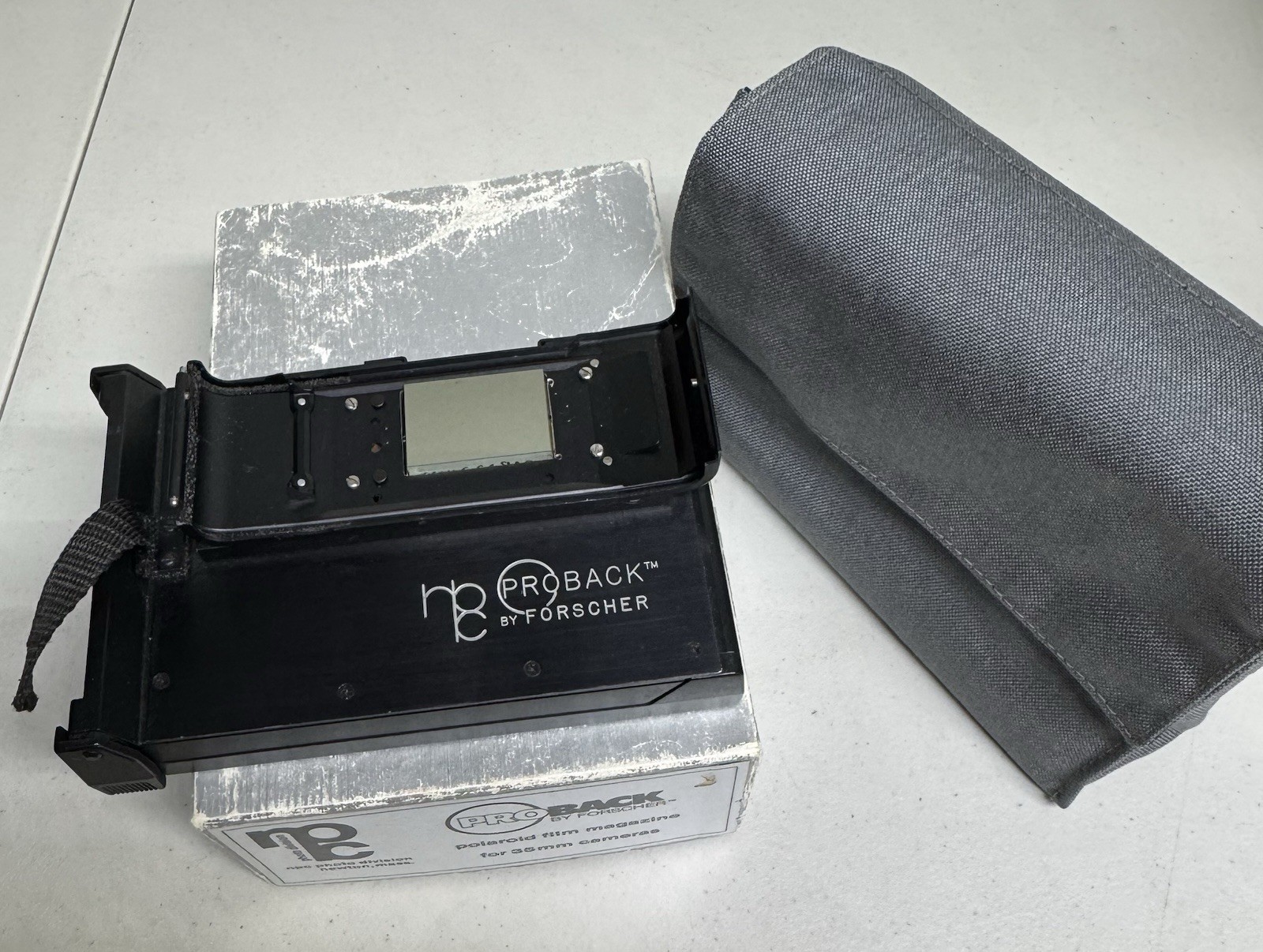 NPC Forscher ProBack – Polaroid Film Back – For Leica R4,5,6.w/Pouch and Box
