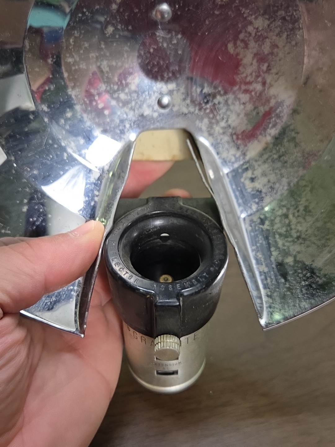 vintage Minicam Graflex flash handle with a reflector 2776