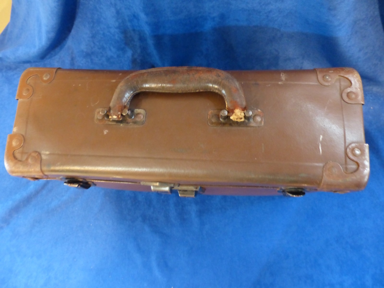 Graflex 2×3 brown camera case, 15 x 10 x 5 inches OD, sturdy, working hardware