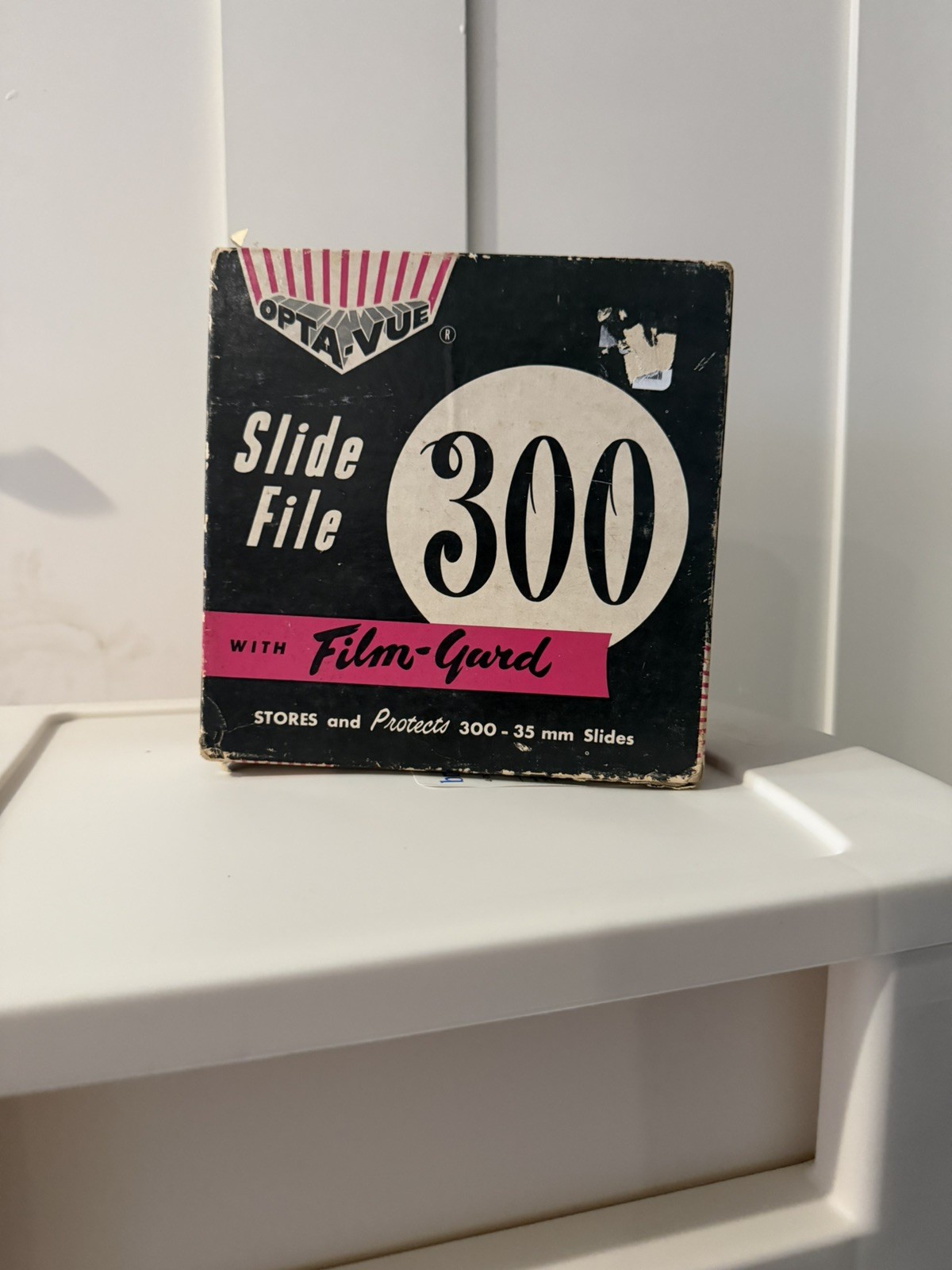 VINTAGE SLIDE FILE 300 CT 35 MM CASE OPTI-VUE PHOTOGRAPHY PROJECTOR SLIDES & BOX