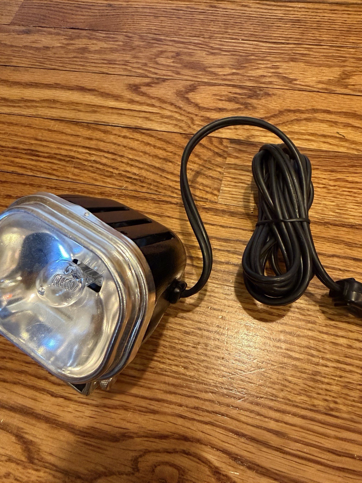 Vintage Cameralite Super 8 Movie Camera Light Type DVY 120V 650W Collectible