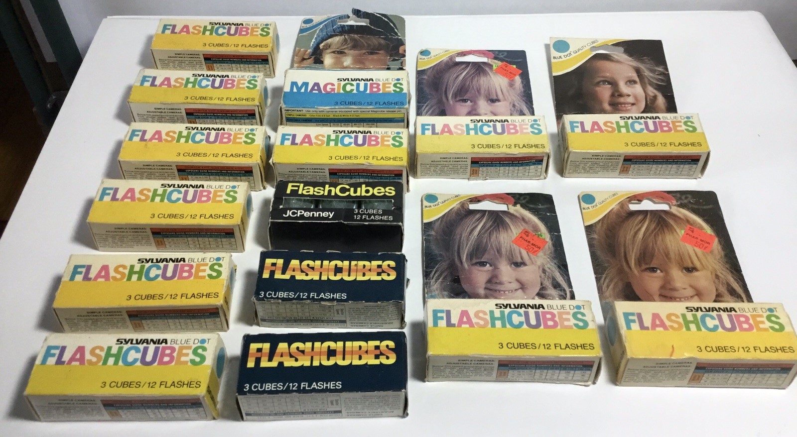 Vtg Sylvania Magic Cubes Blue,15 Total Boxes,45 Cubes,180 Flashes Avail, Unused