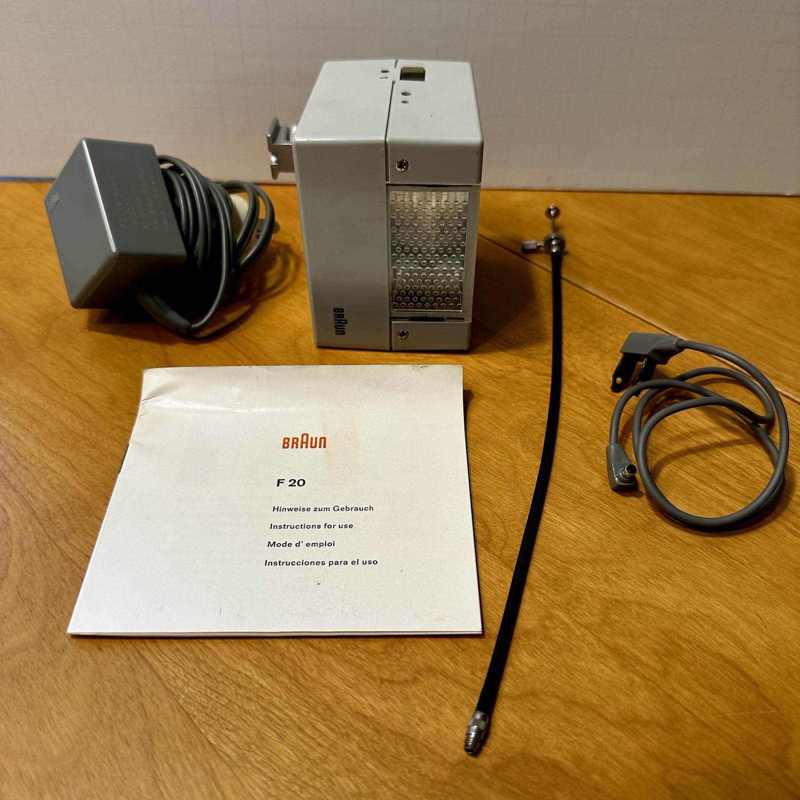 ✨ Vintage Max Braun Flash F 20 Ladegerat Photography Made In Germany 50-60 Hz ✨