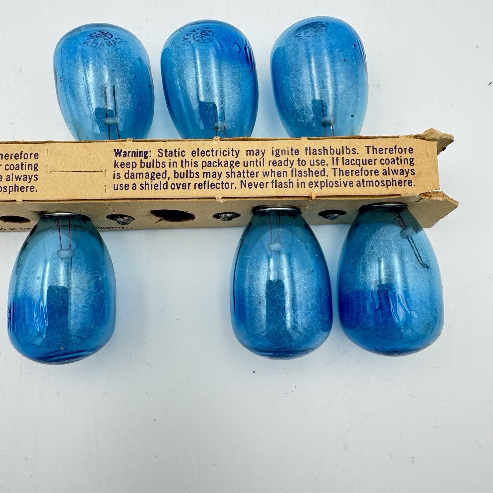 Vintage GE M2B Flashbulbs – 6 Blue Bulbs – General Electric New Old Stock