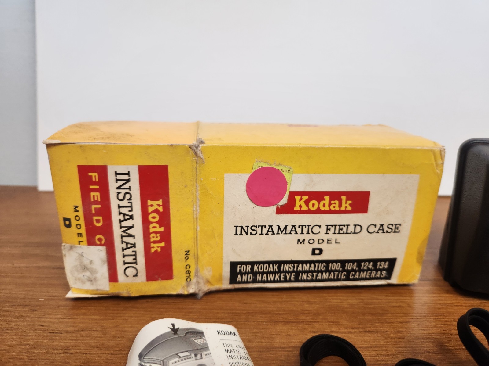 Kodak Instamatic Field Case Model D 100, 104, 124, 134, Hawkeye With Box
