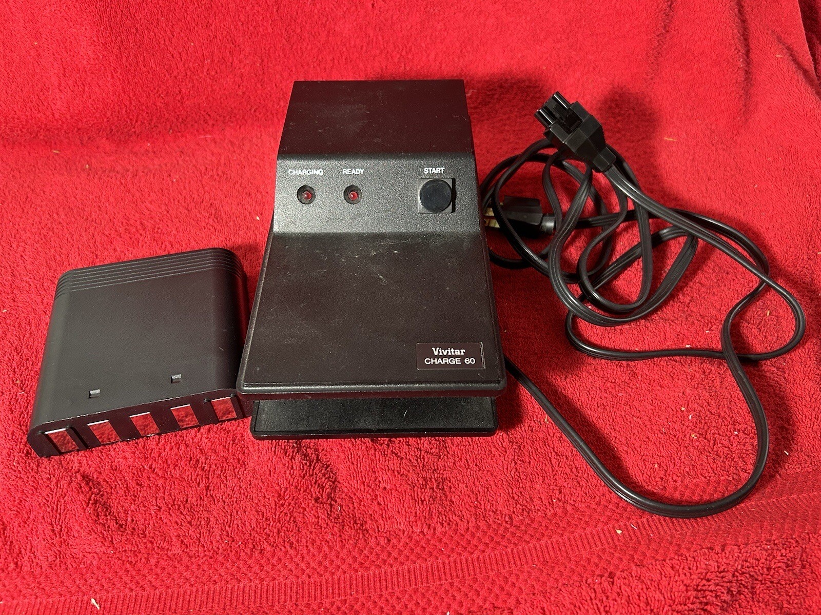 Vivitar Charge 60 (110V) Charger for NC-4 battery Pack