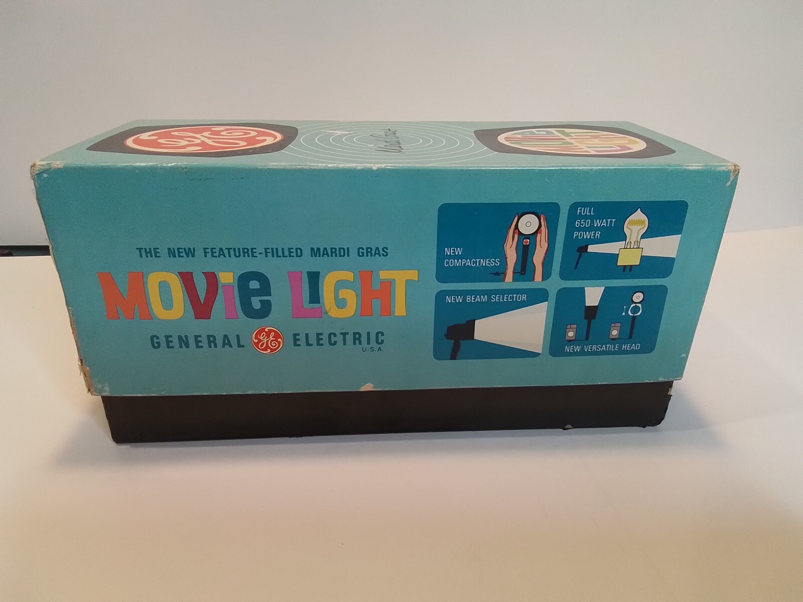 GE Mardi Gras Movie Camera Light Model MG-1 Tested & Working Motion Accessory