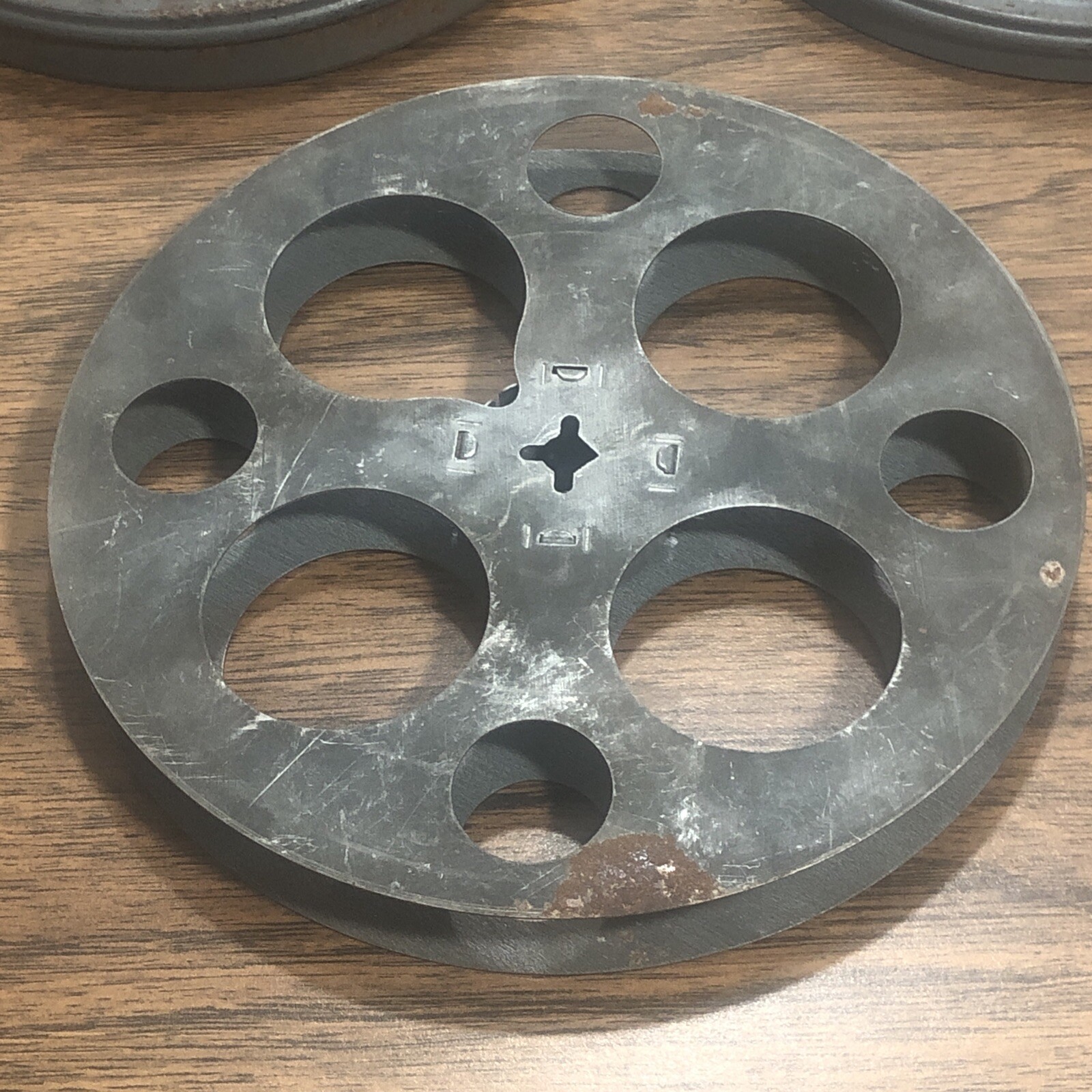 Vintage Neumade N.Y. 7” 400′ 16mm Metal Reel w/ Metal Can 1920s-1930s Rust Empty